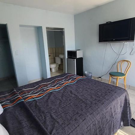 Green Spot Motel Victorville Eksteriør bilde