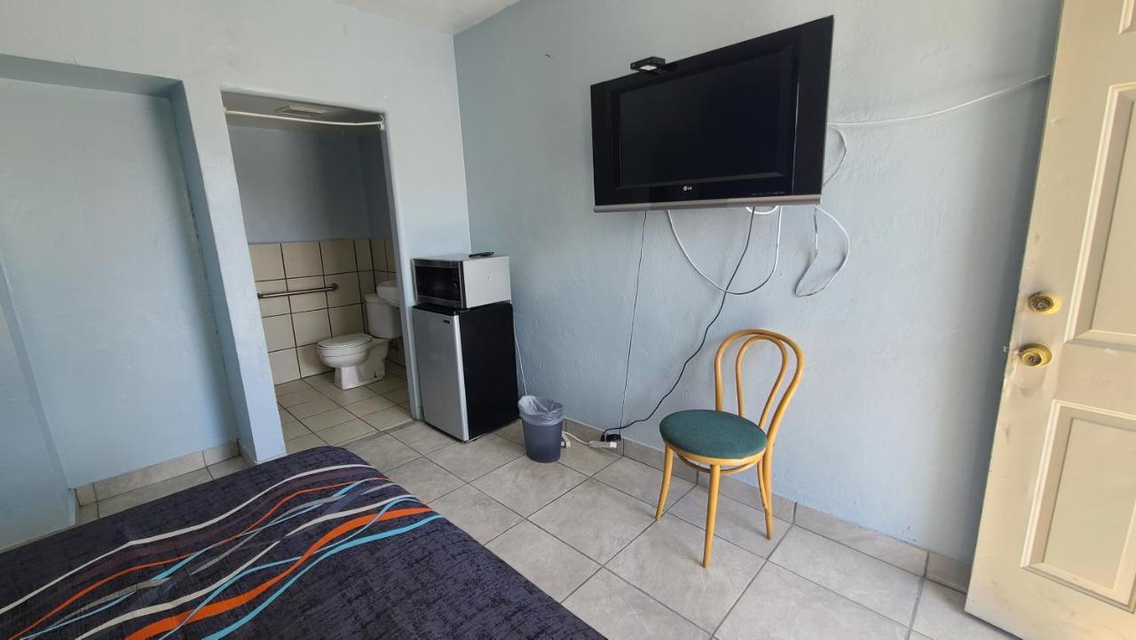 Green Spot Motel Victorville Eksteriør bilde